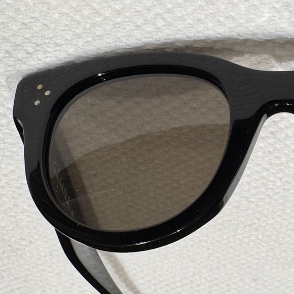 CELINE - Round Cat-eye Black Sunglasses - Picture 6 of 9